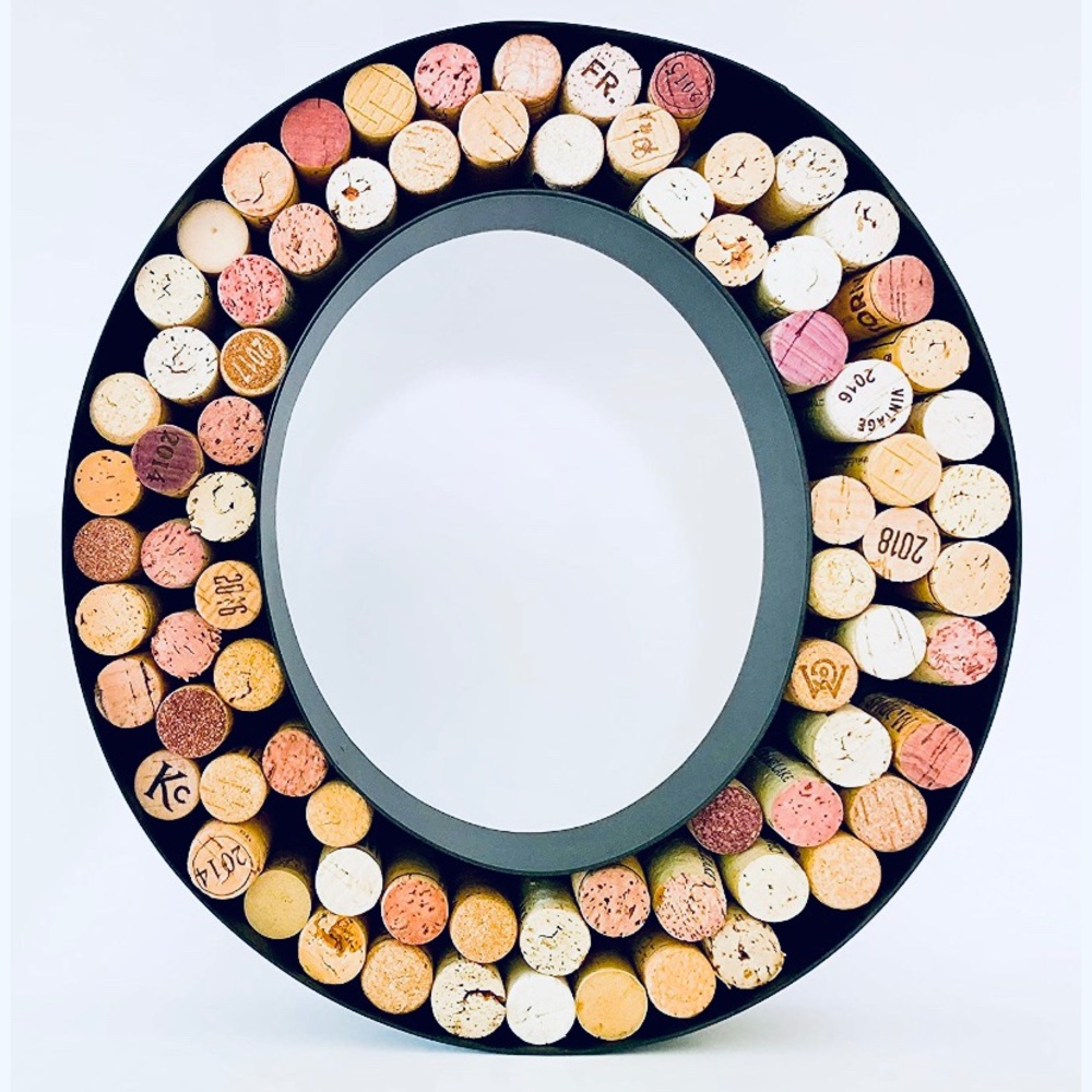 Black metal hanging wine cork holder - letter “O”